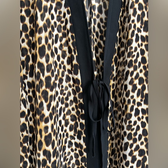 Torrid cover up / robe - Picture 13 of 13